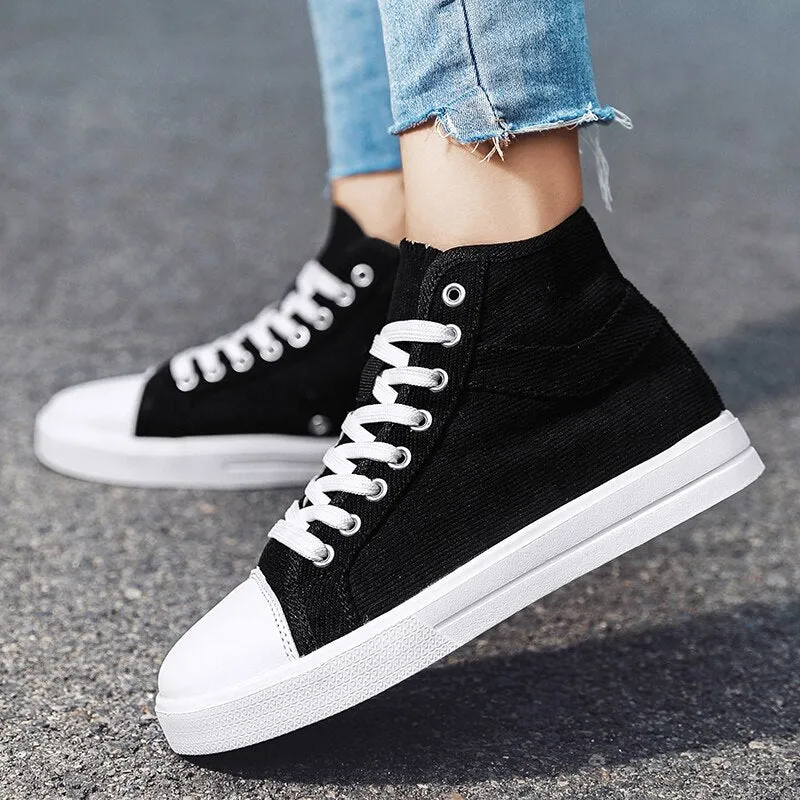 High-Top Skateboarding Shoes