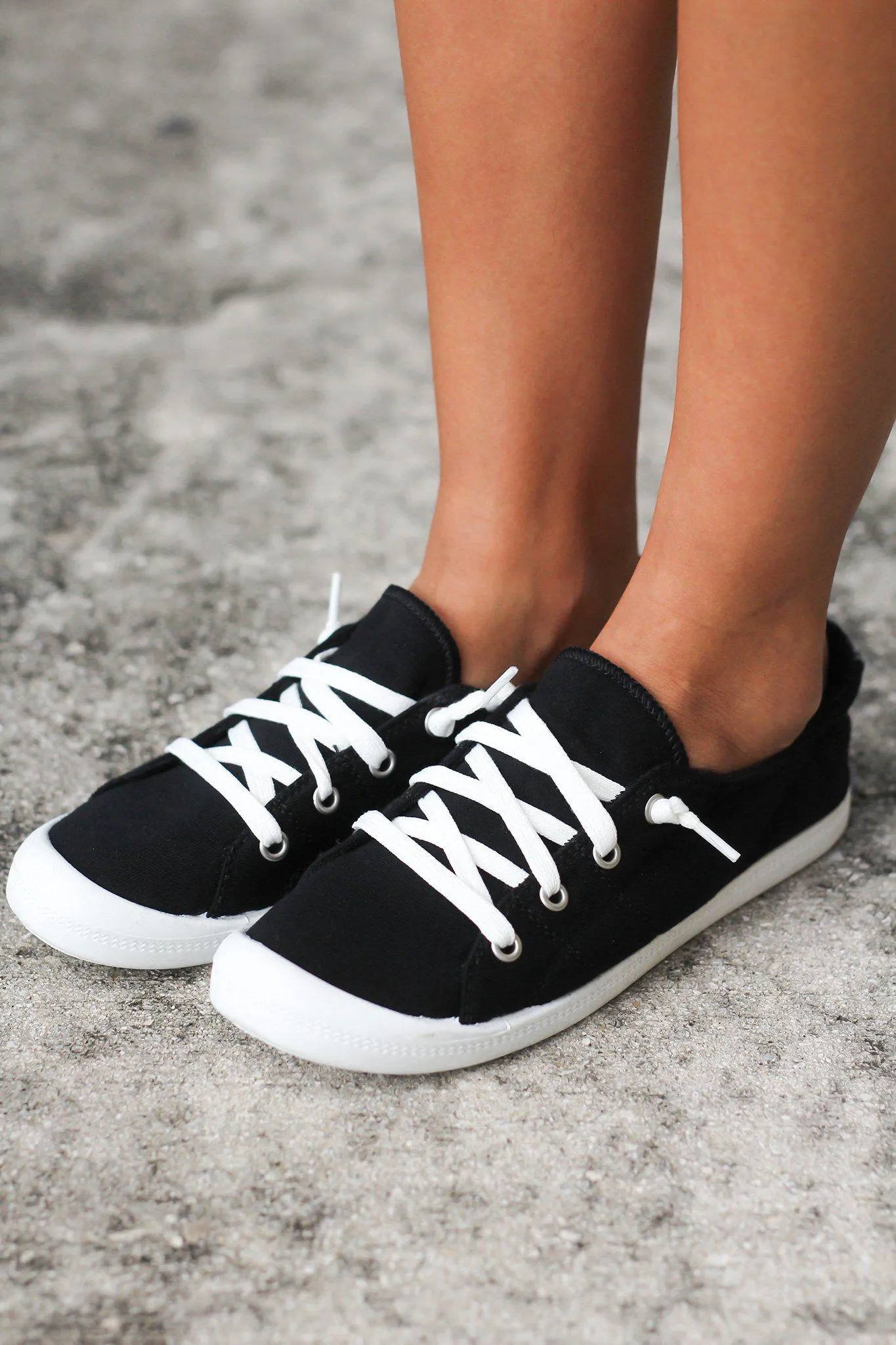 Rae Black Sneakers