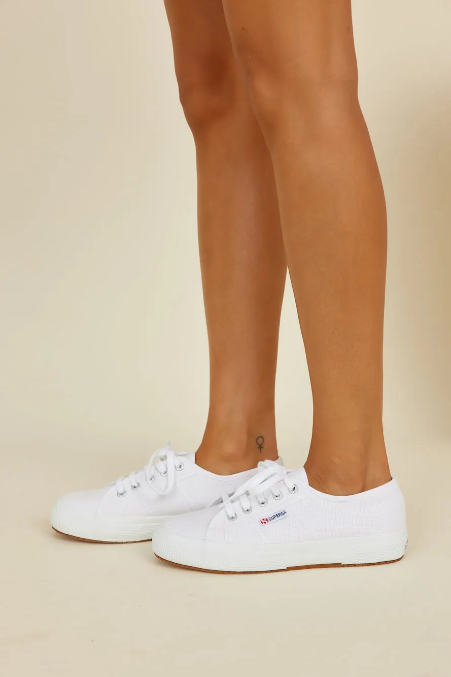 SUPERGA 2750 COTU Classic Sneakers White